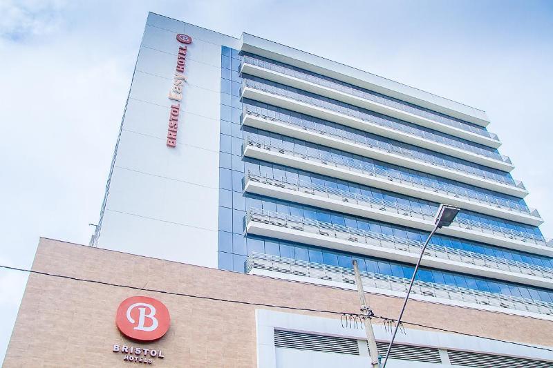 Bristol Easy Uba Hotel Екстериор снимка